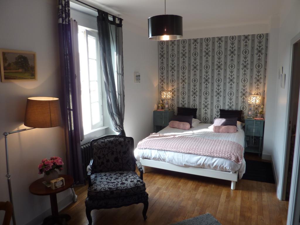 Maison D'Hotes Les Belles De Mai Pontorson Habitación foto