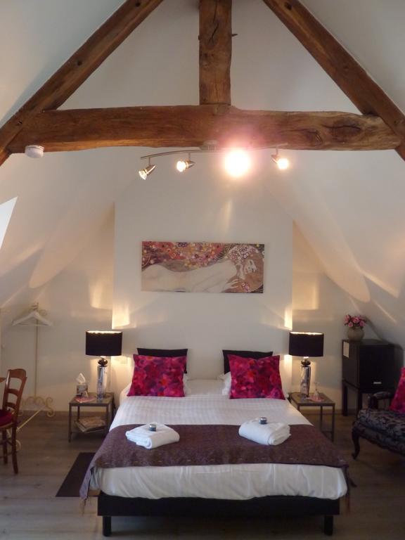 Maison D'Hotes Les Belles De Mai Pontorson Habitación foto